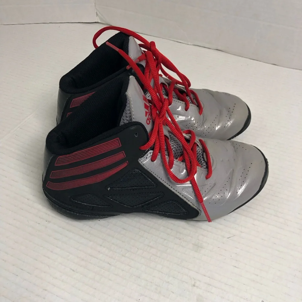 Adidas Sneakers Boys Size 3 Next Level Speed 2 Basketball Shoes Silver Black